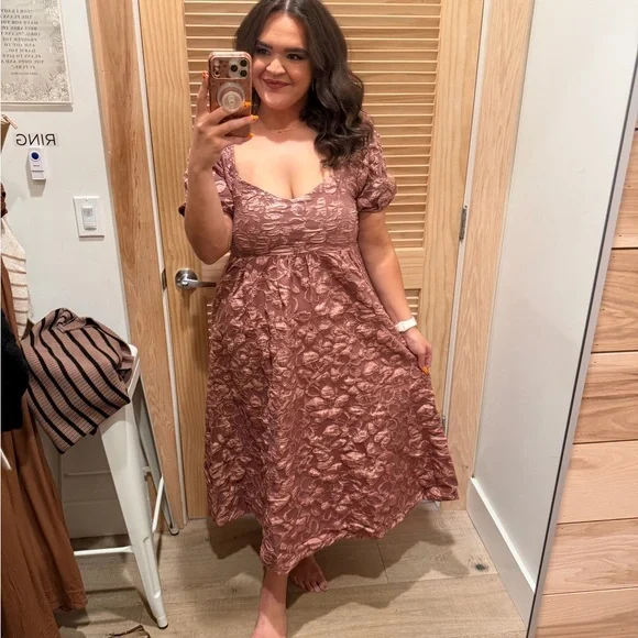 Rose & Remington Size L Mauve Floral Textured Midi Dress - Picture 2 of 8